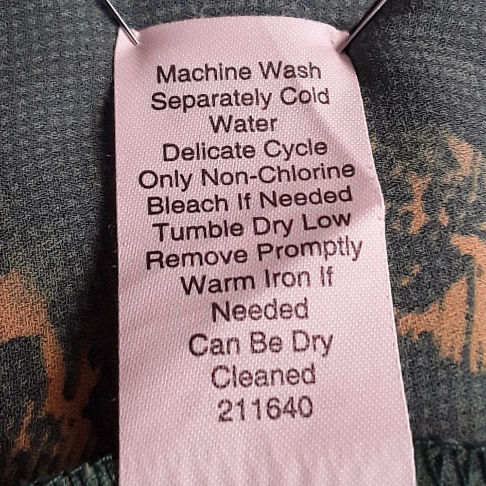 CAbi Envy Top Style #597 - Size Medium - Picture 6 of 6